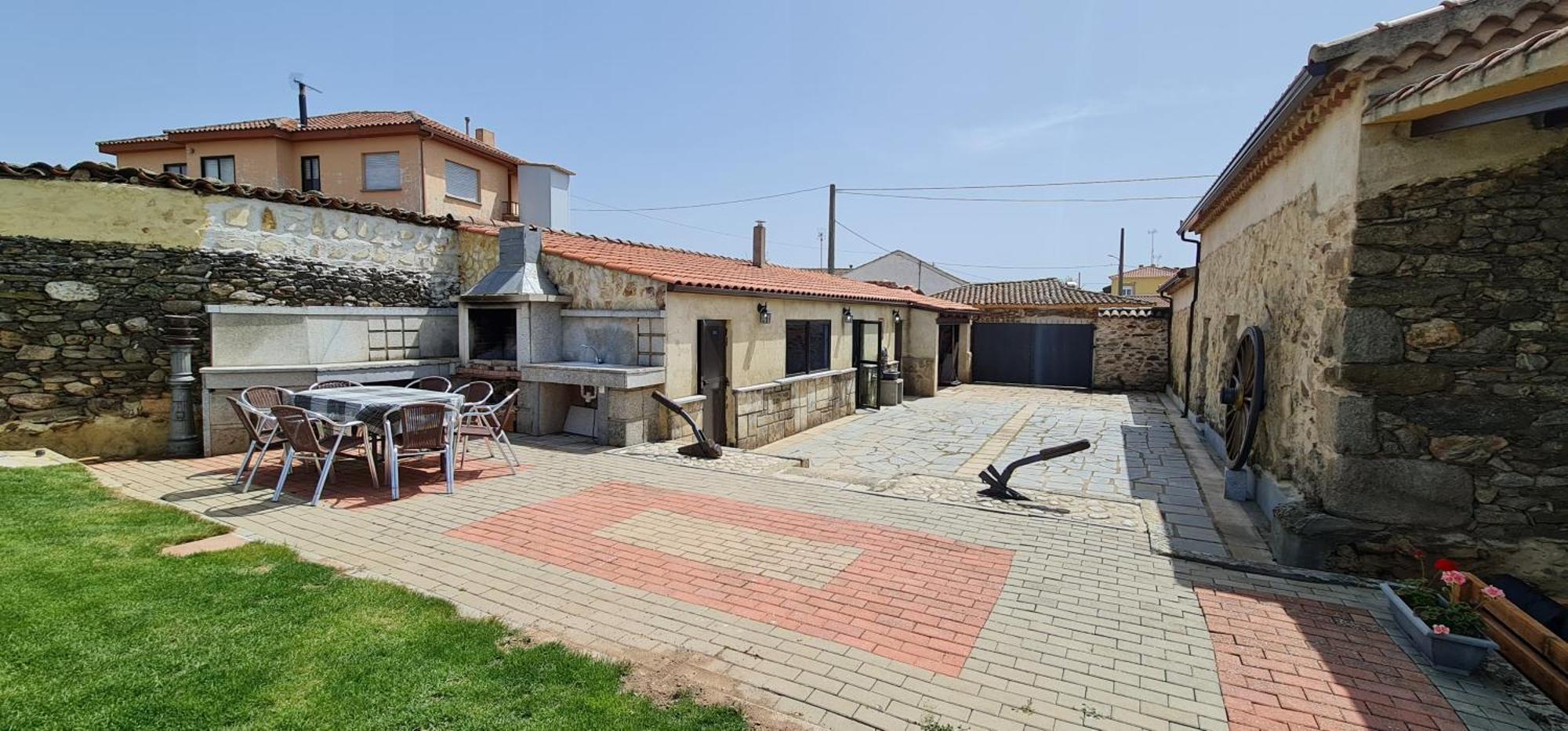 הוילה Villarmayor  El Almendro Del Cura מראה חיצוני תמונה